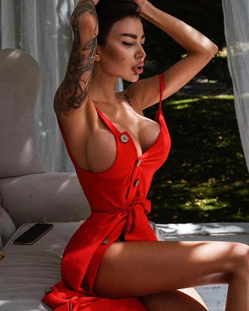 💣 𝘼𝙡𝙚𝙣𝙖 💣 𝙩𝙖𝙩𝙩𝙤𝙤𝙚𝙙 𝙢𝙤𝙙𝙚𝙡  😈 [ alena_omovych ] Onlyfans leaked photo 1953196 on Hotleaks.tv
