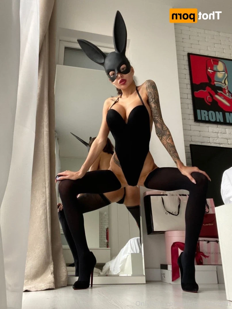 💣 𝘼𝙡𝙚𝙣𝙖 💣 𝙩𝙖𝙩𝙩𝙤𝙤𝙚𝙙 𝙢𝙤𝙙𝙚𝙡  😈 [ alena_omovych ] Onlyfans leaked photo 14658363 on Hotleaks.tv