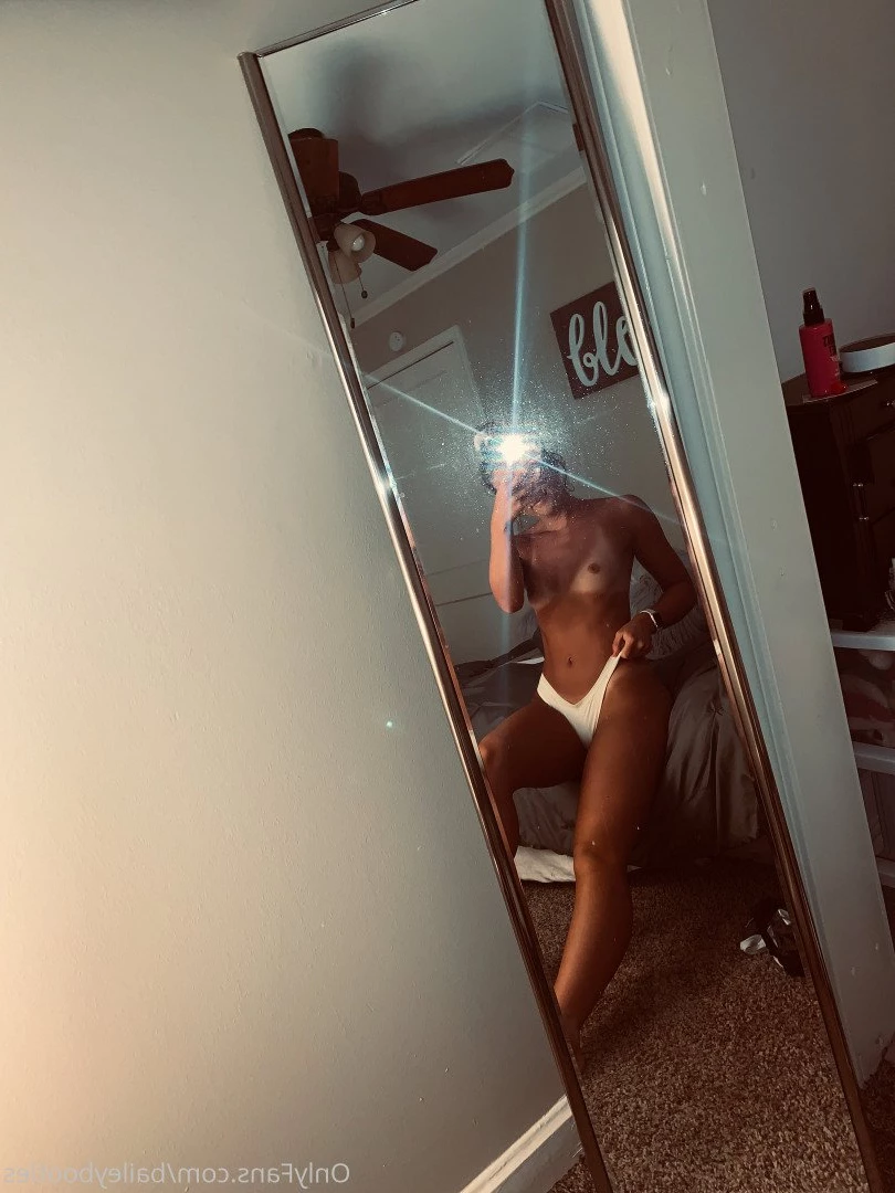 《𝐁𝐚𝐢𝐥𝐞𝐲 𝐁𝐨𝐨𝐭𝐥𝐞𝐬》 [ baileybootles ] Onlyfans leaked photo 1948844 on Hotleaks.tv