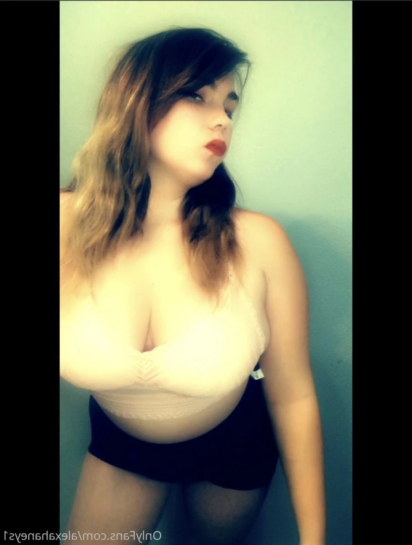 Alexa Haneys 💥🔥 [ alexahaneys1 ] Onlyfans leaked photo 26713 on Hotleaks.tv