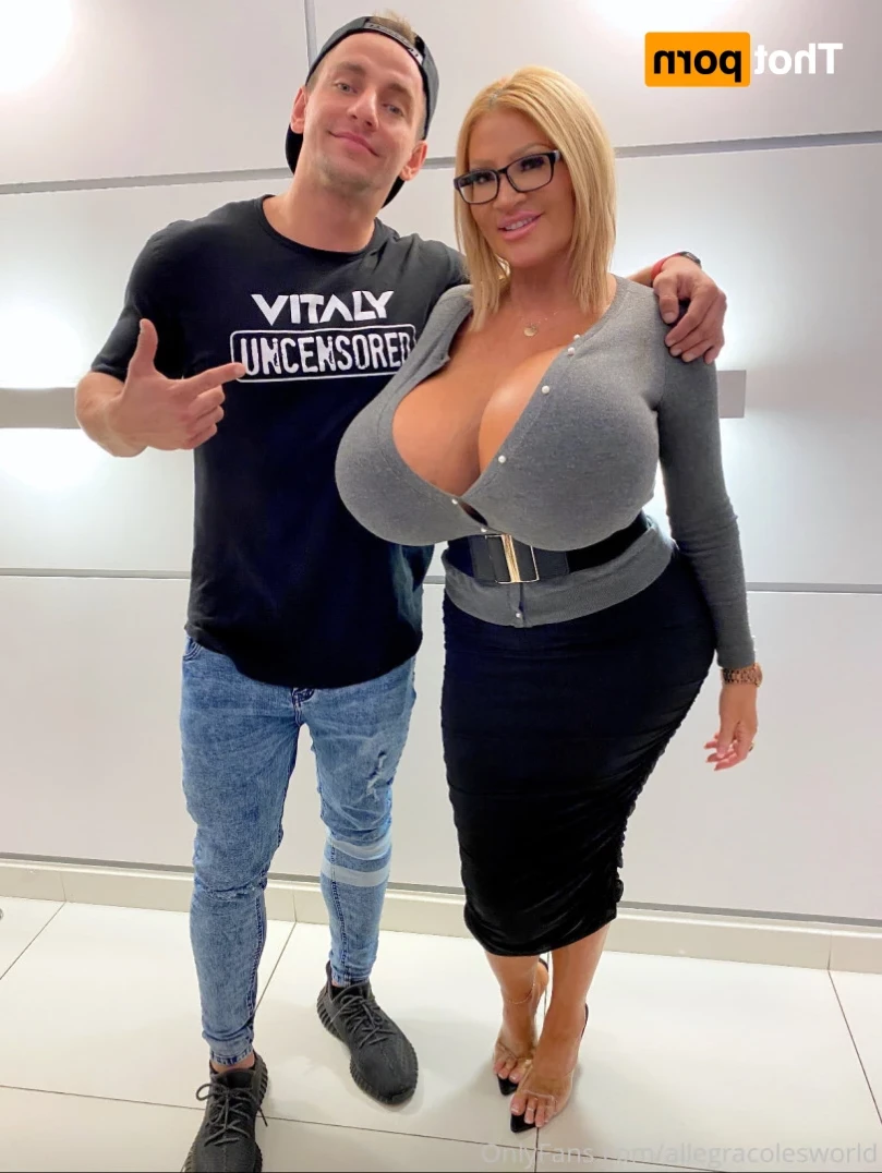 Allegra Cole [ allegracolesworld ] Onlyfans leaked photo 16416343 on Hotleaks.tv
