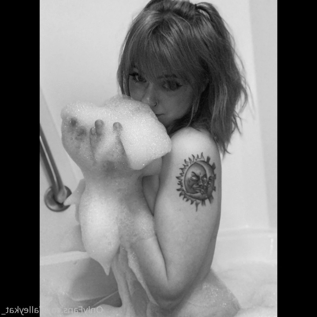 Alley Kat [ alleykat421 ] Onlyfans leaked photo 44810 on Hotleaks.tv