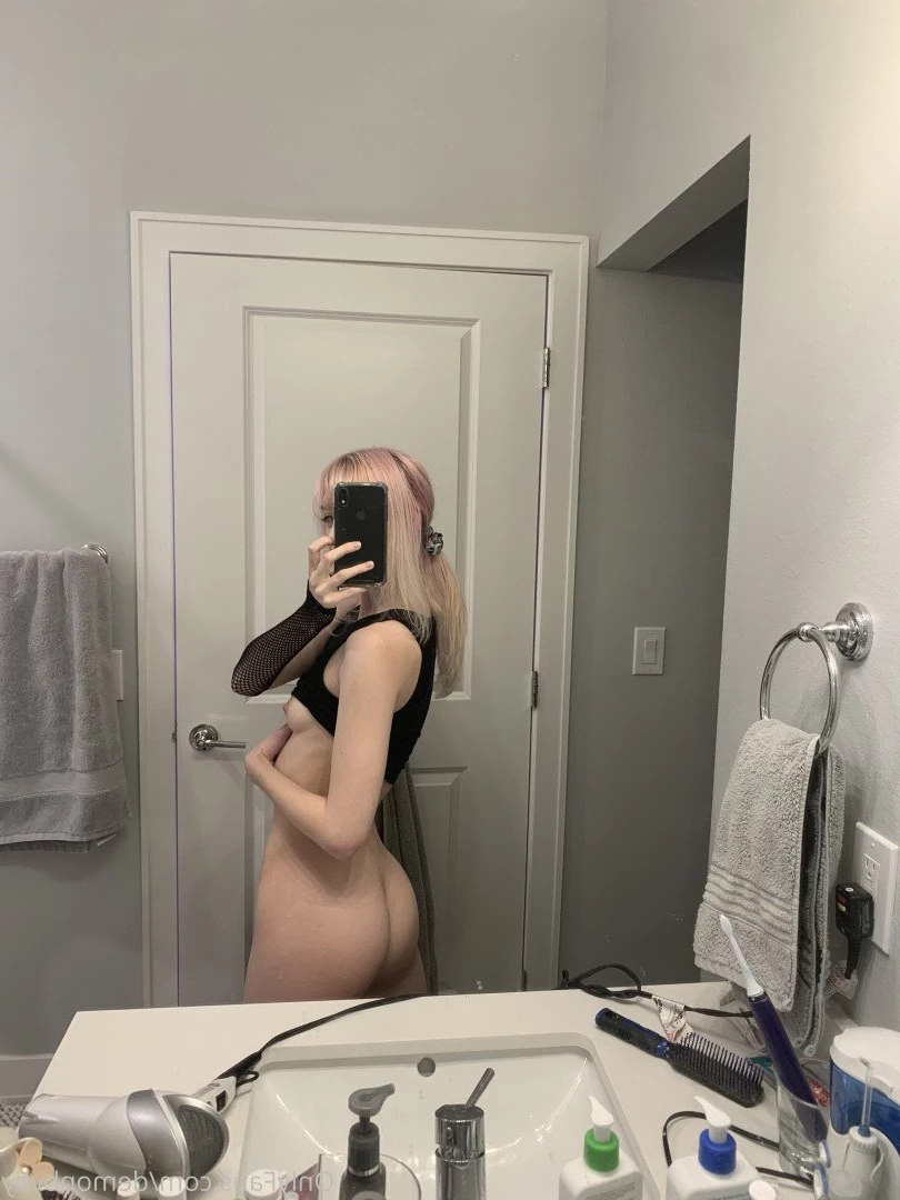 𝔟𝔞𝔟𝔶𝔡𝔬𝔩𝔩 [ demonbvby ] Onlyfans leaked photo 2071419 on Hotleaks.tv