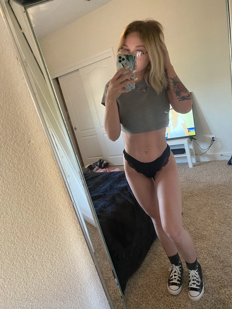 April Jayne [ apriljayne ] Onlyfans leaked photo 94705 on Hotleaks.tv
