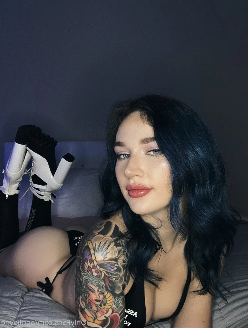 April Jayne [ apriljayne ] Onlyfans leaked photo 94745 on Hotleaks.tv