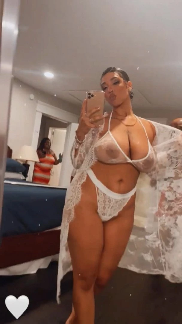 MizzOktober [ mizzoktoberxxx ] Onlyfans leaked photo 2042323 on Hotleaks.tv