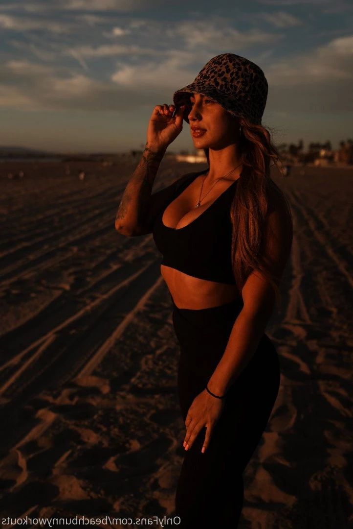 Beach Bunny Workouts [ builtandboostedbikini ] Onlyfans leaked photo 167257 on Hotleaks.tv