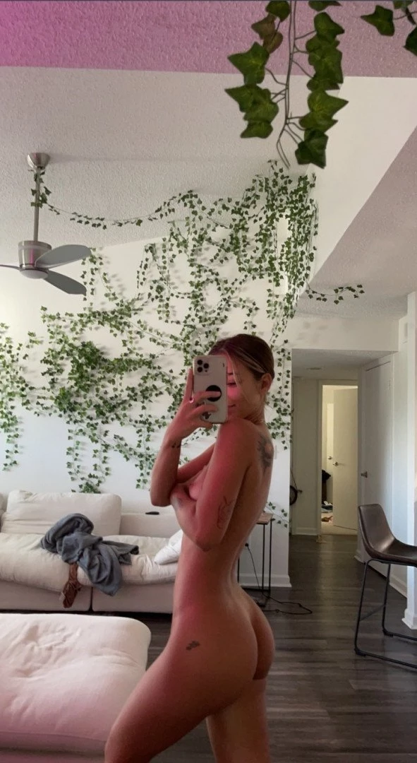 Isabella [ urbzz ] Onlyfans leaked photo 2458720 on Hotleaks.tv