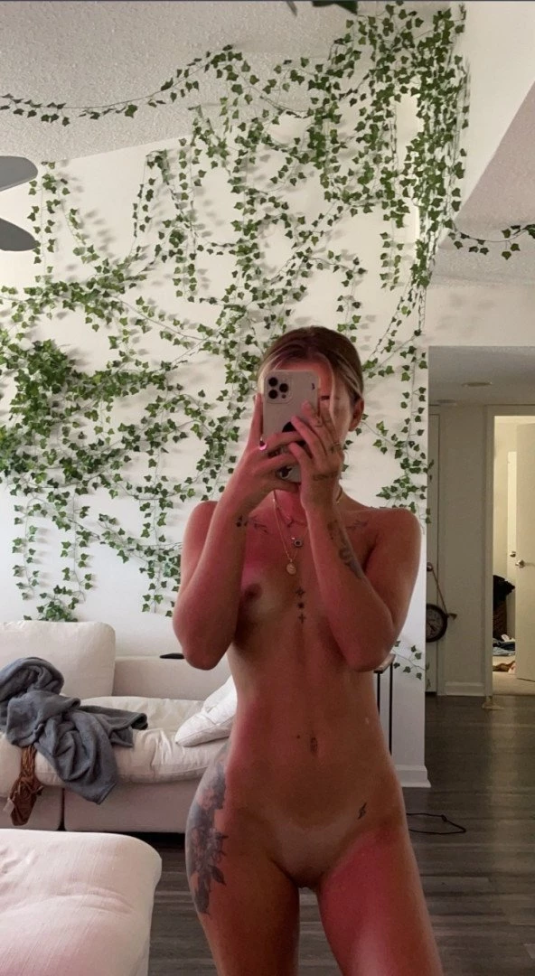 Isabella [ urbzz ] Onlyfans leaked photo 2459460 on Hotleaks.tv