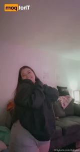 16051604