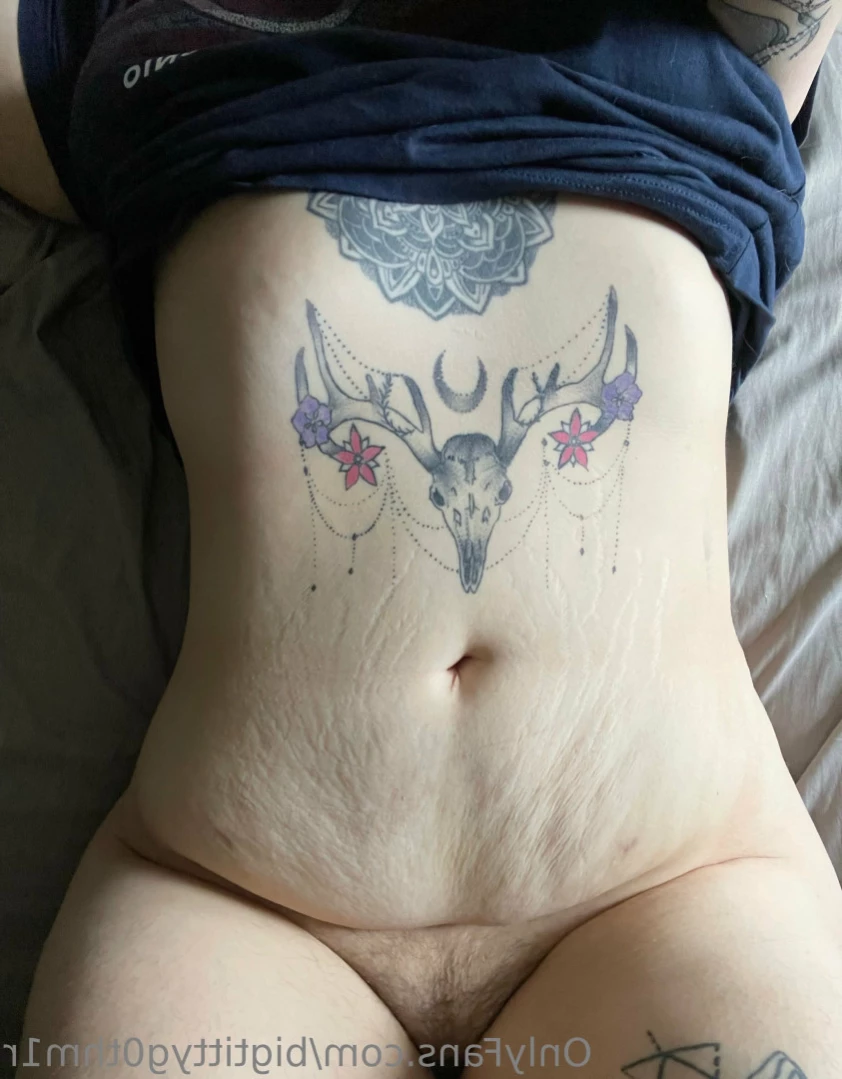 bigtittyg0thm1r Onlyfans leaked photo 11955228 on Hotleaks.tv