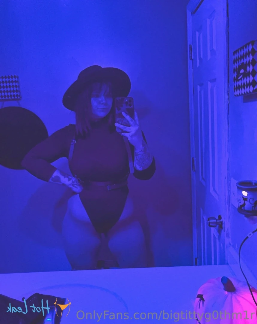 bigtittyg0thm1r Onlyfans leaked photo 14479829 on Hotleaks.tv