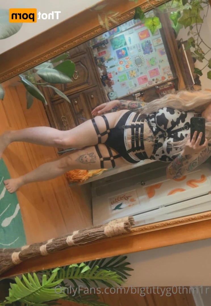 bigtittyg0thm1r Onlyfans leaked photo 15566748 on Hotleaks.tv