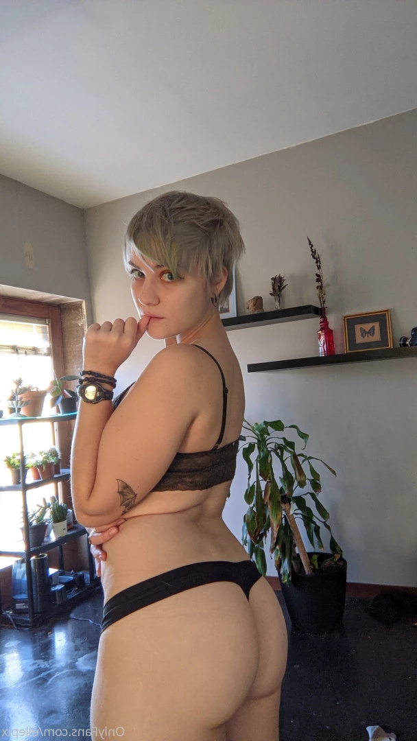 Elle 💕 [ ellepix ] Onlyfans leaked photo 6285469 on Hotleaks.tv