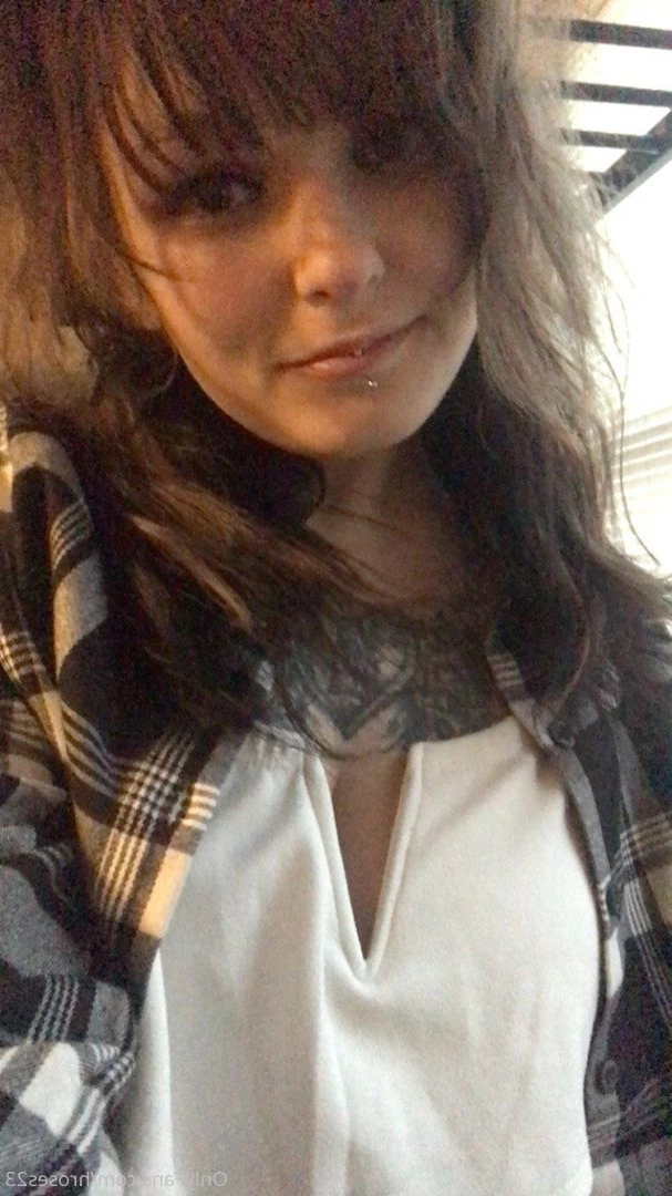 H_Roses23’s (FREE) [ myrose0413 ] Onlyfans leaked photo 4379516 on Hotleaks.tv