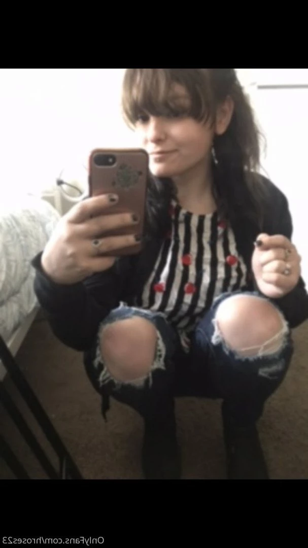 H_Roses23’s (FREE) [ myrose0413 ] Onlyfans leaked photo 4380581 on Hotleaks.tv