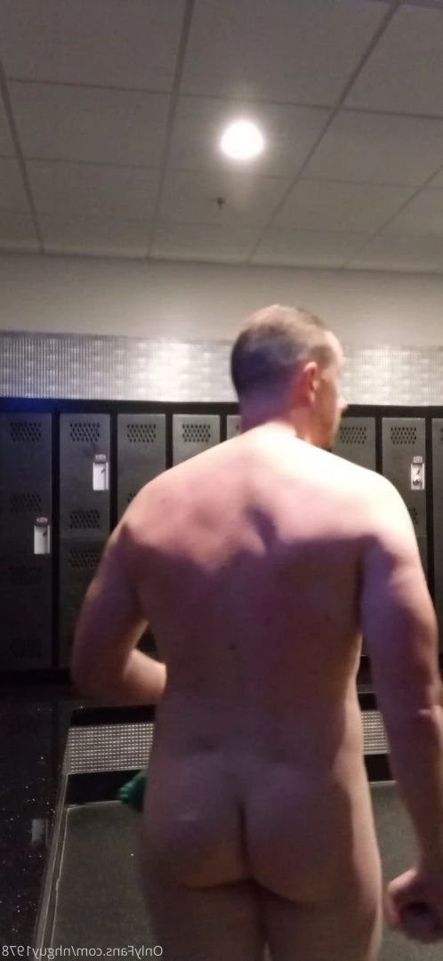 u7034679 [ nhguy1978 ] Onlyfans leaked photo 2387519 on Hotleaks.tv