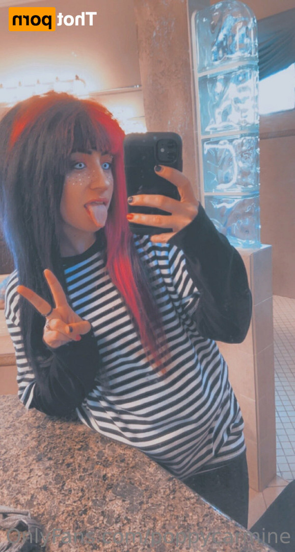 Poppy [ poppycarmine ] Onlyfans leaked photo 16584577 on Hotleaks.tv