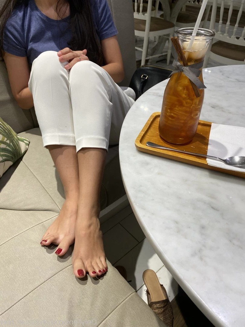 Eurasian Feet [ eurasian_feet ] Onlyfans leaked photo 4486685 on Hotleaks.tv