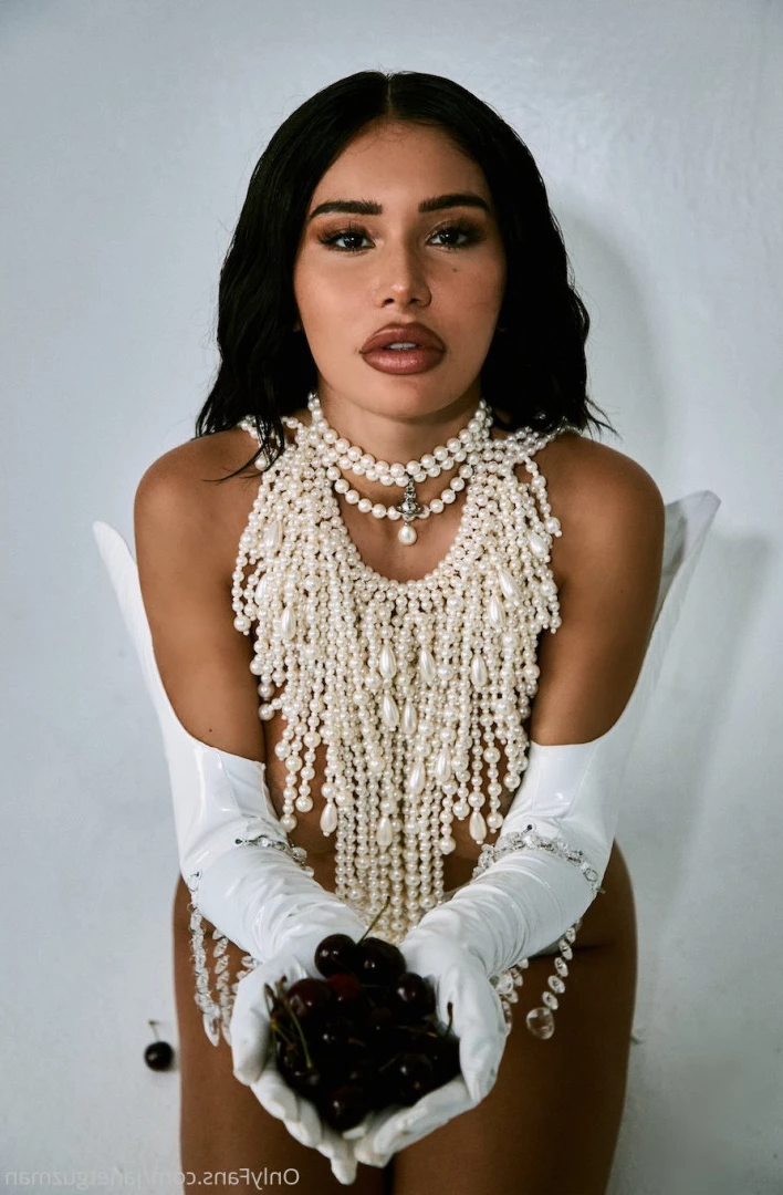 Janet Guzman 🔞 [ janetguzman ] Onlyfans leaked photo 6245393 on Hotleaks.tv