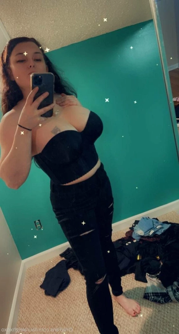 Lauraleigh 🎀 4'10🤗 Big Tits🎀 [ lauraleighxoxo ] Onlyfans leaked photo 4319822 on Hotleaks.tv