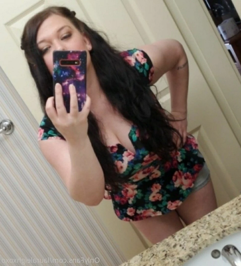 Lauraleigh 🎀 4'10🤗 Big Tits🎀 [ lauraleighxoxo ] Onlyfans leaked photo 4329582 on Hotleaks.tv