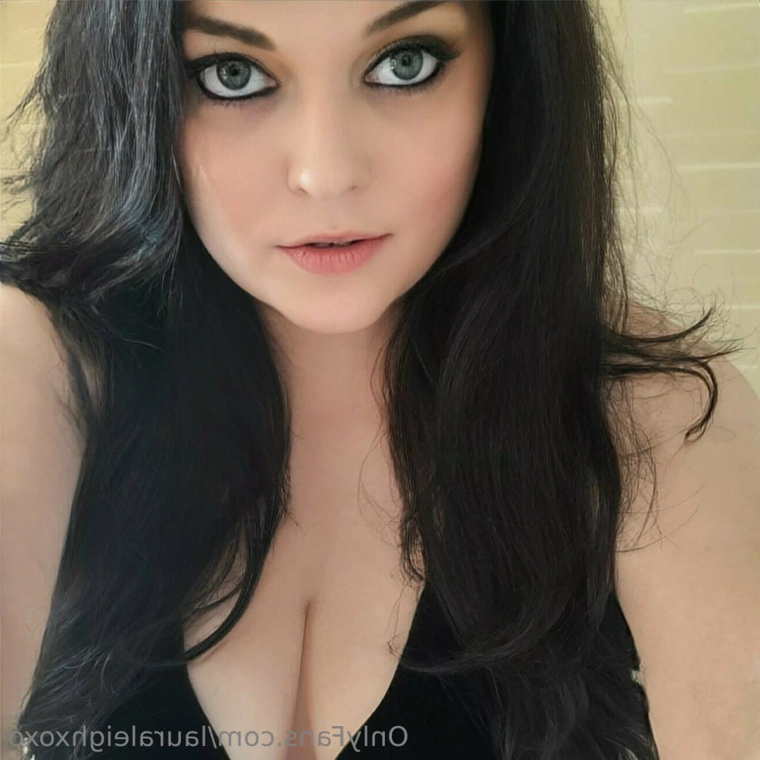 Lauraleigh 🎀 4'10🤗 Big Tits🎀 [ lauraleighxoxo ] Onlyfans leaked photo 9580213 on Hotleaks.tv