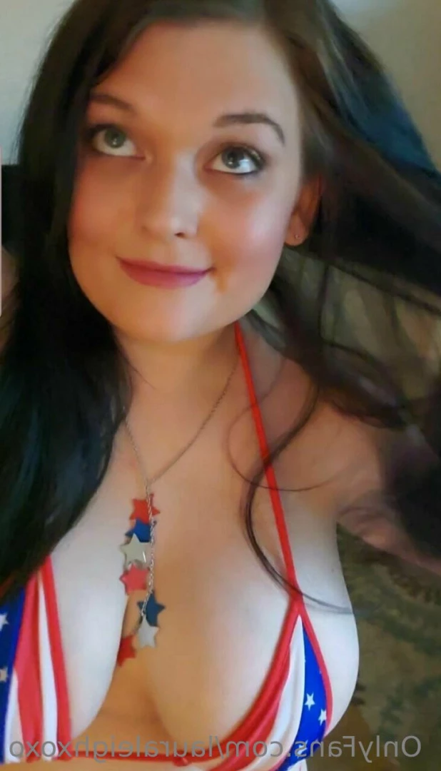 Lauraleigh 🎀 4'10🤗 Big Tits🎀 [ lauraleighxoxo ] Onlyfans leaked photo 9582366 on Hotleaks.tv