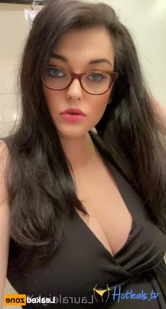 Lauraleigh 🎀 4'10🤗 Big Tits🎀 [ lauraleighxoxo ] Onlyfans leaked photo 15598740 on Hotleaks.tv