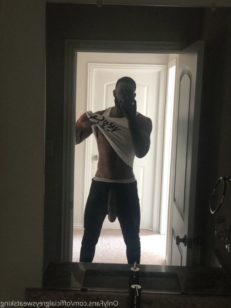 Marshall Price [ officialgreysweatsking ] Onlyfans leaked photo 2306365 on Hotleaks.tv