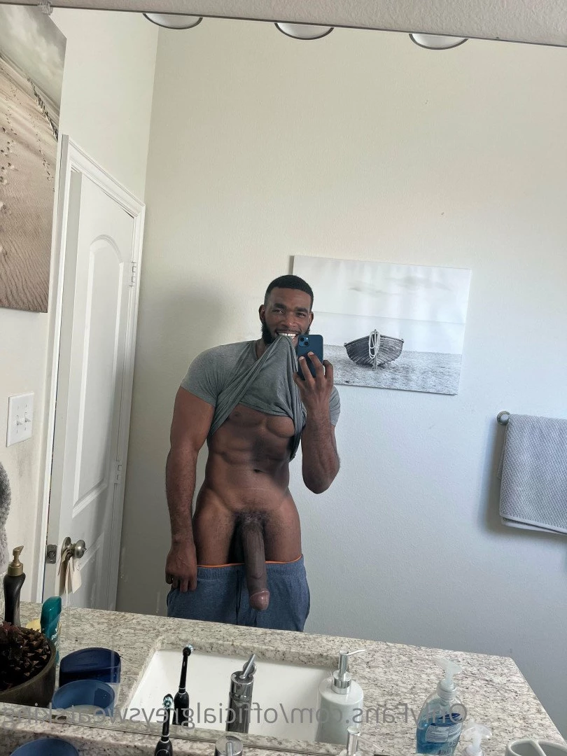Marshall Price [ officialgreysweatsking ] Onlyfans leaked photo 2309160 on Hotleaks.tv
