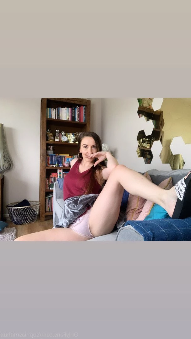Sophia Smith Mum Next Door [ sophiasmithuk ] Onlyfans leaked photo 3915171 on Hotleaks.tv