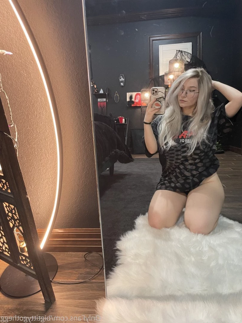 Lee [ bigtittygothegg ] Onlyfans leaked photo 4066545 on Hotleaks.tv