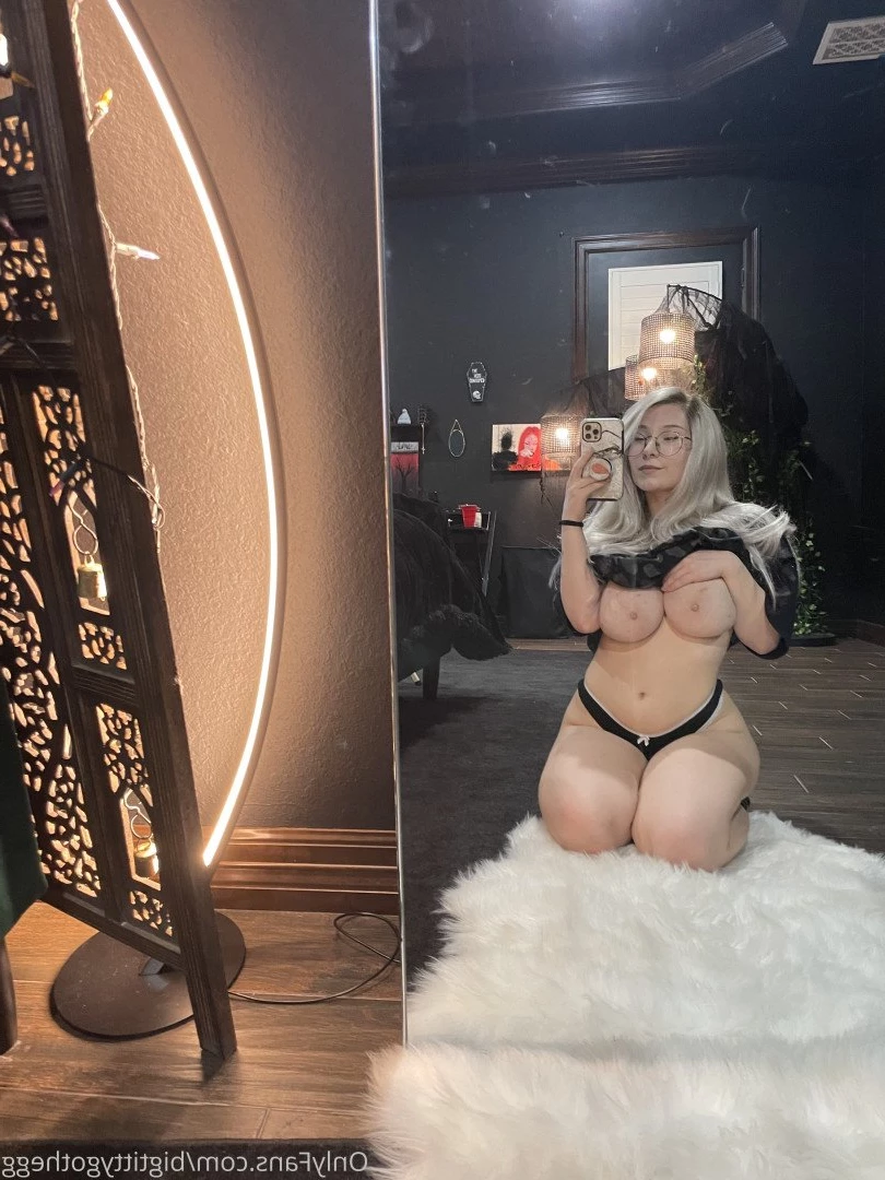 Lee [ bigtittygothegg ] Onlyfans leaked photo 4088023 on Hotleaks.tv