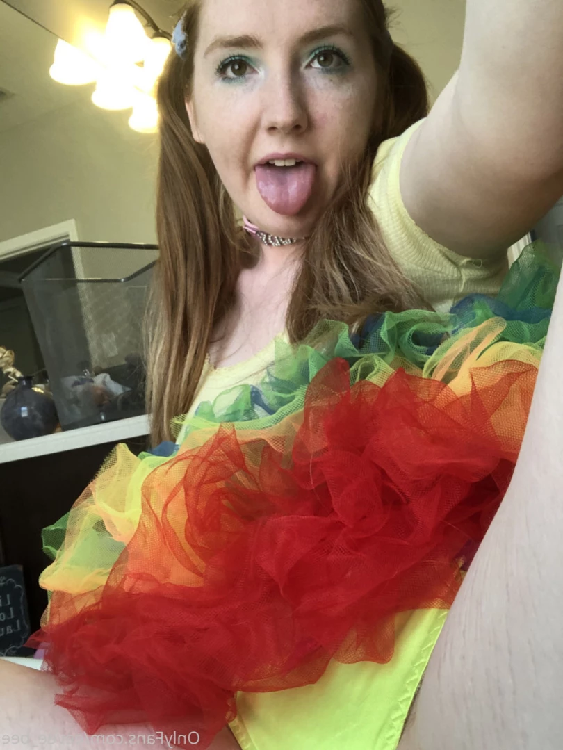 𝙀𝙚𝙫𝙚𝙚 &amp; 𝙂𝙞𝙣𝙜𝙚𝙧 💕 [ eevee_bee ] Onlyfans leaked photo 11475550 on Hotleaks.tv