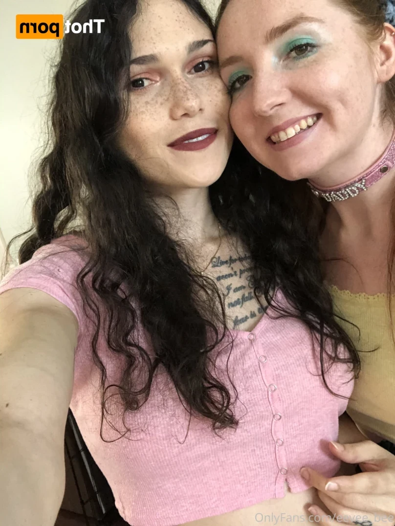 𝙀𝙚𝙫𝙚𝙚 &amp; 𝙂𝙞𝙣𝙜𝙚𝙧 💕 [ eevee_bee ] Onlyfans leaked photo 12561384 on Hotleaks.tv