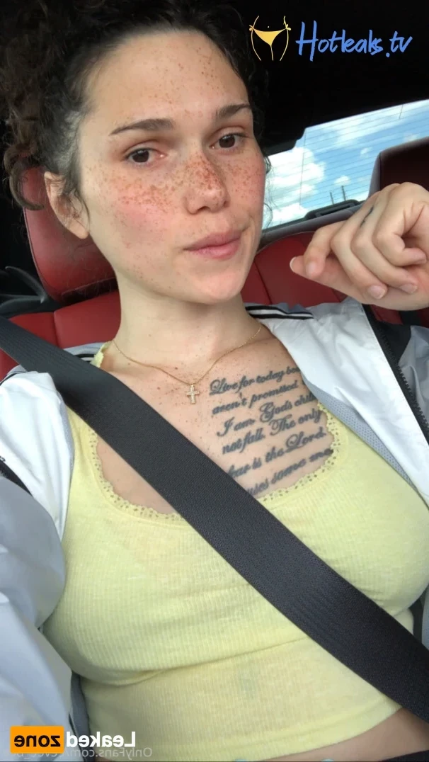 𝙀𝙚𝙫𝙚𝙚 &amp; 𝙂𝙞𝙣𝙜𝙚𝙧 💕 [ eevee_bee ] Onlyfans leaked photo 14283785 on Hotleaks.tv