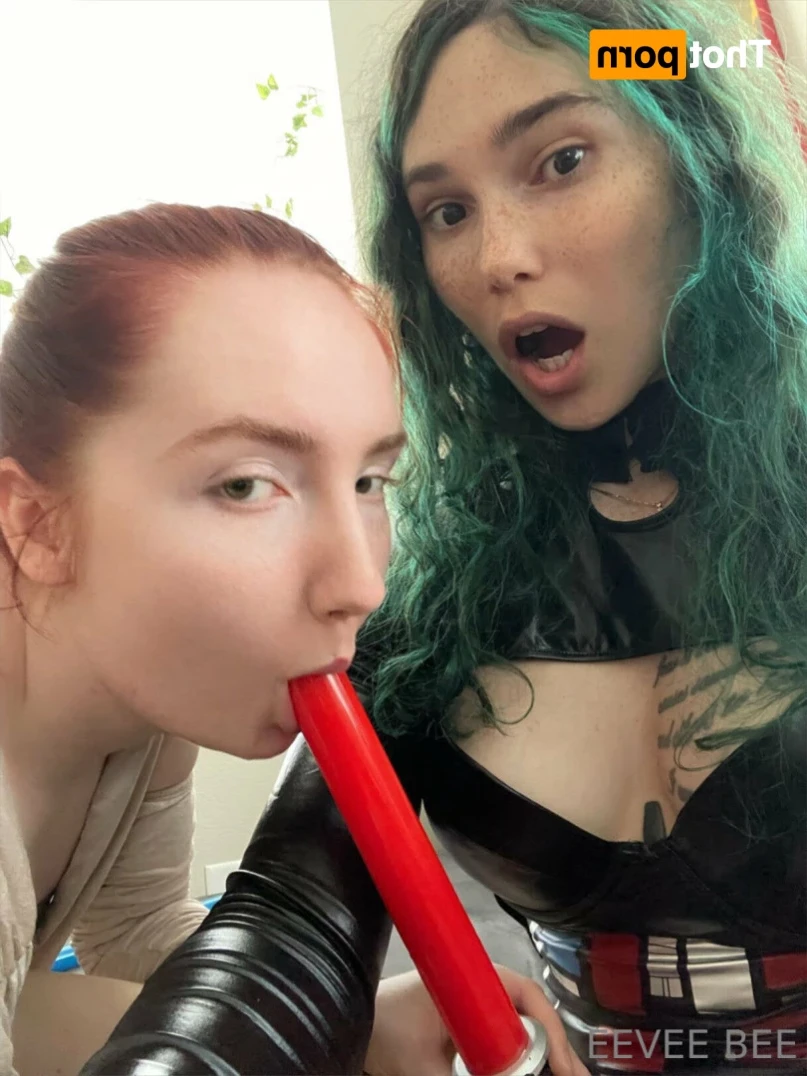 𝙀𝙚𝙫𝙚𝙚 &amp; 𝙂𝙞𝙣𝙜𝙚𝙧 💕 [ eevee_bee ] Onlyfans leaked photo 15417599 on Hotleaks.tv