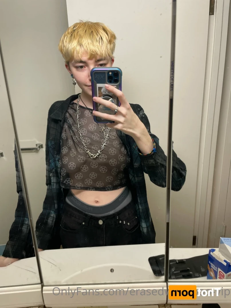 Kai 🖤 ^-^ 💎 [ erasedweeaboo-vip ] Onlyfans leaked photo 14831436 on Hotleaks.tv