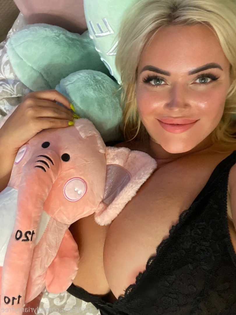 Olyria Roy [ olyriaroyfree ] Onlyfans leaked photo 6103666 on Hotleaks.tv