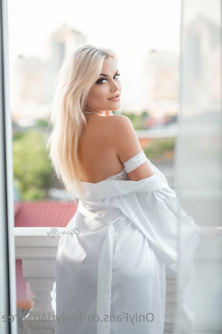 Olyria Roy [ olyriaroyfree ] Onlyfans leaked photo 6103842 on Hotleaks.tv