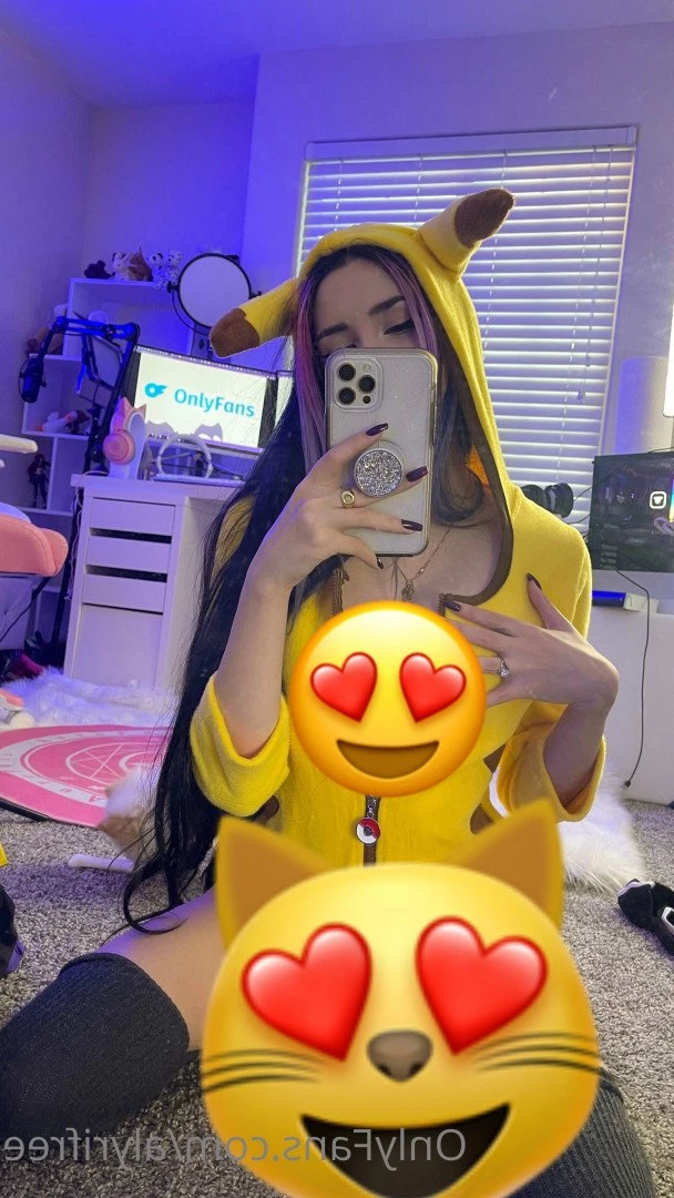 Alyri 😈 [ alyrifree ] Onlyfans leaked photo 4173161 on Hotleaks.tv