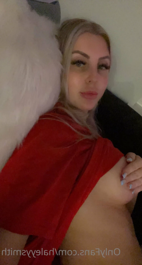 College cheerleader💦🎀 [ haleyysmith ] Onlyfans leaked photo 14570677 on Hotleaks.tv