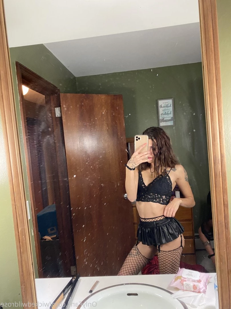 Rose [ wickedwildrose ] Onlyfans leaked photo 4008022 on Hotleaks.tv