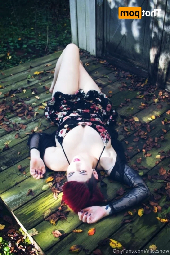 Alice ~ Big Tittied Goth Girlfriend [ alicesnow ] Onlyfans leaked photo 11589062 on Hotleaks.tv