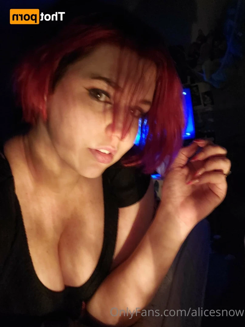 Alice ~ Big Tittied Goth Girlfriend [ alicesnow ] Onlyfans leaked photo 15782172 on Hotleaks.tv