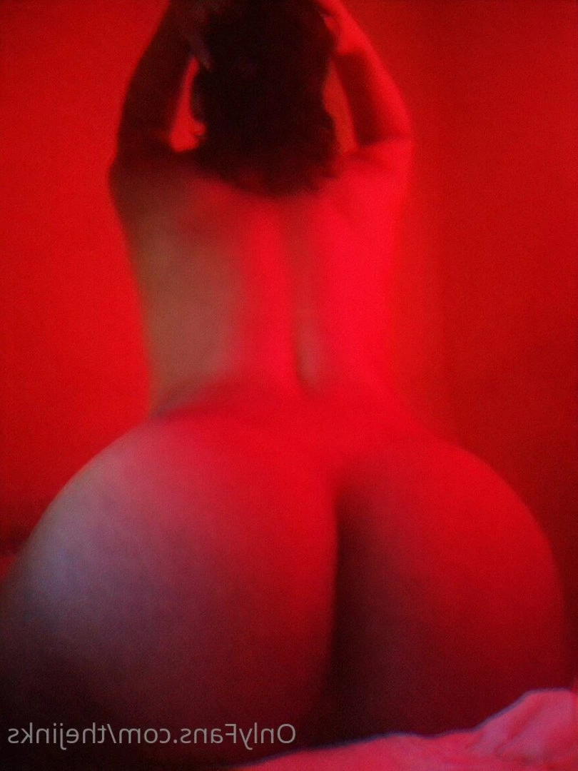 your thic fem [ gothspicy ] Onlyfans leaked photo 2157581 on Hotleaks.tv