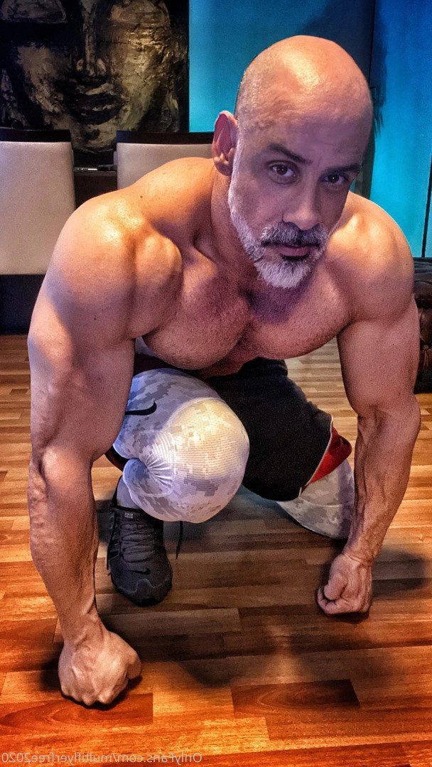 multiflyerfree2020 Onlyfans leaked photo 3794435 on Hotleaks.tv