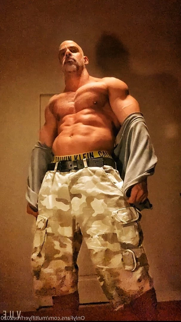 multiflyerfree2020 Onlyfans leaked photo 3801825 on Hotleaks.tv