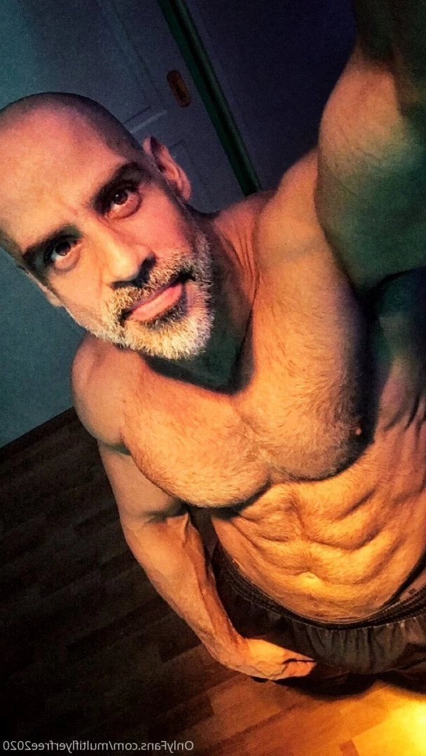 multiflyerfree2020 Onlyfans leaked photo 3805271 on Hotleaks.tv